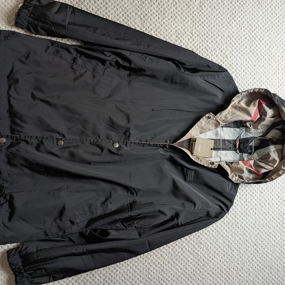 Burberry Black Hooded Raincoat - Picture 5 of 5